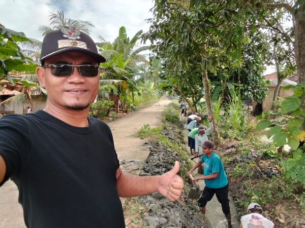 Jelang Ramadhan 1446 H Pemdes Talang Way Sulan dan Warga Giat Bersih-Bersih