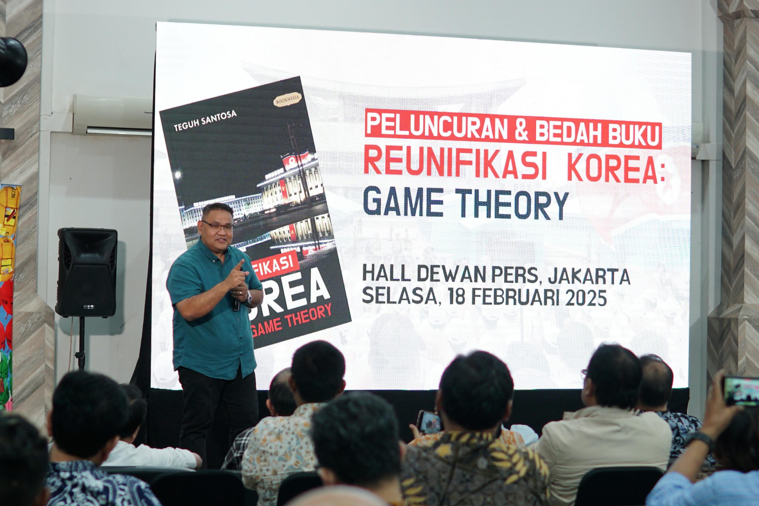 Teguh Santosa Launching Buku Terbaru Berjudul Reunifikasi Korea: Game Theory