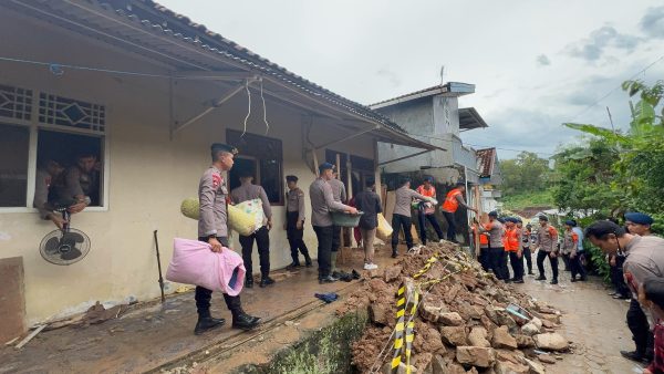 Polda Lampung Jamin Keamanan Rumah Warga Terdampak Banjir