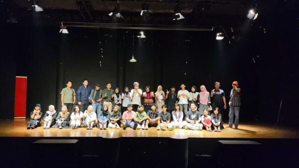 Monolog Mawar Terakhir Komunitas Kata Kita Memikat Penonton