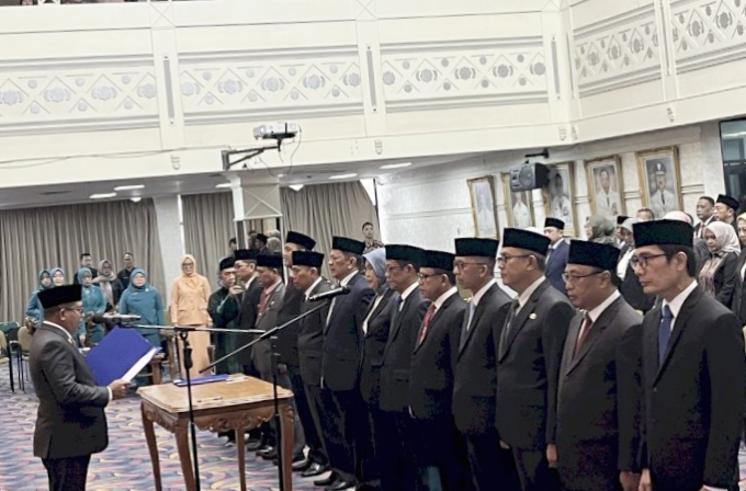 Thomas Amriko Kadisdik Lampung, Slamet Riadi Kepala Bapenda Bayana Inspektur