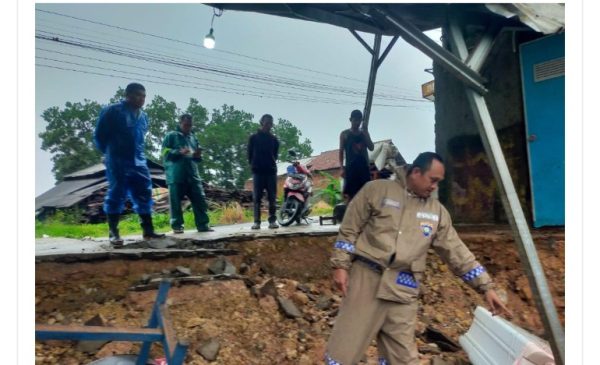 Bandar Lampung Kembali Diguyur Hujan, Bengkel di Campang Jaya Amblas