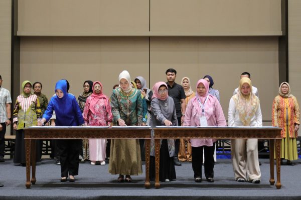 Purnama Wulan Sari Ikuti Gladi Pelantikan Ketua TP PKK-TP Posyandu Lampung