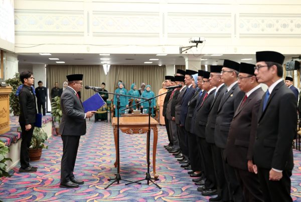 Samsudin Lantik 12 Pejabat Pimpinan Tinggi Pratama Hasil Uji Kompetensi di Lingkungan Pemprov Lampung