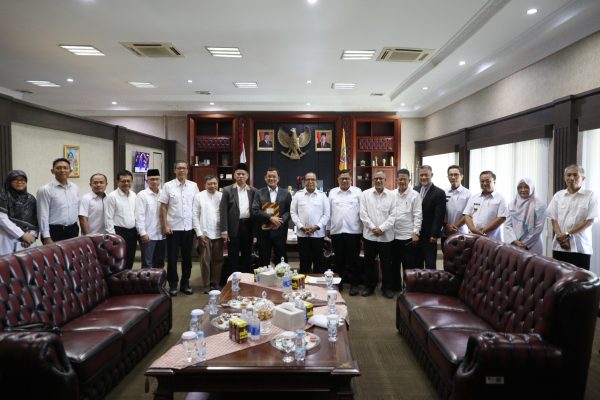 Samsudin Terima Kunjungan Komite Advokasi Daerah Anti Korupsi Provinsi Lampung dalam Rangka Silaturahmi dan Penyerahan SK Pembentukan Organisasi