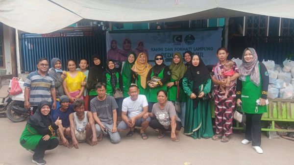 FORHATI KAHMI Lampung Salurkan Bantuan Bagi Korban Banjir