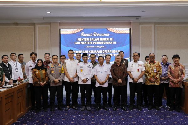 Menhub dan Mendagri Cek Kesiapan Angkutan Mudik 2025 di Lampung