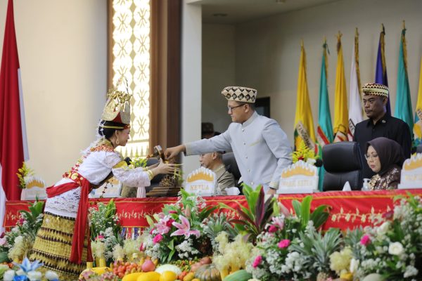 Rapat Paripurna HUT Lampung ke-61, Ketua DPRD Lampung: Mari Fokus pada Inovasi Pembangunan Berkelanjutan