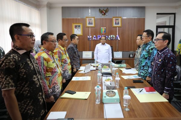 Pj Gubernur Samsudin Pimpin Rapat Finalisasi Implementasi Opsen PKB dan BBNKB Tahun 2025
