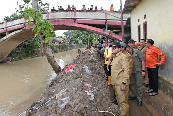 Samsudin Tinjau Korban Banjir
