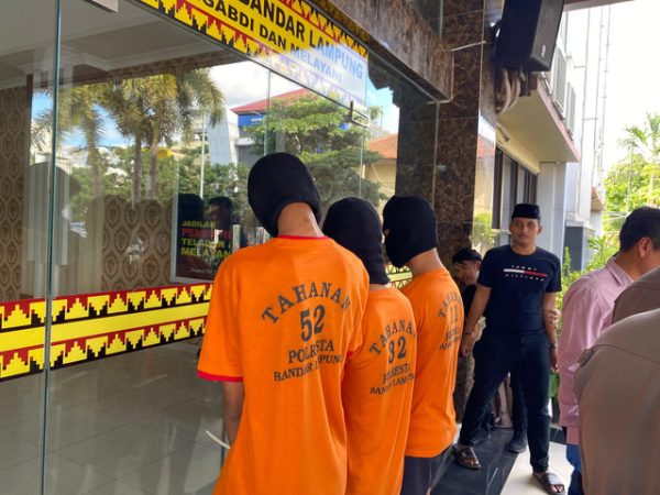 Gilir Adik Kelas di Kontrakan Tiga Pelajar SMA di Bandar Lampung Diglandang Polresta Satu Buron