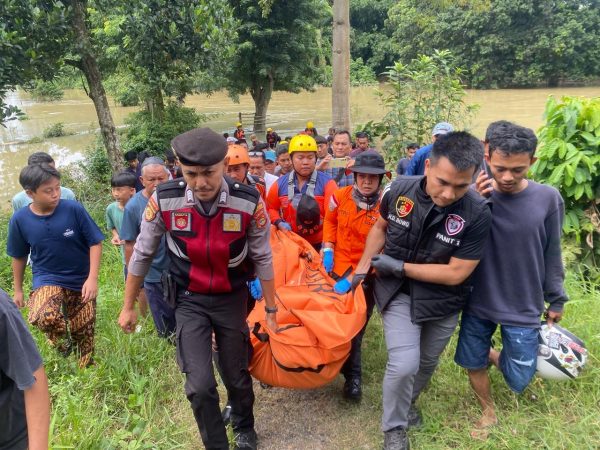 Takut Ditangkap Polisi Warga Terbanggi Tewas Usai Terjun ke Sungai Way Pengubuan