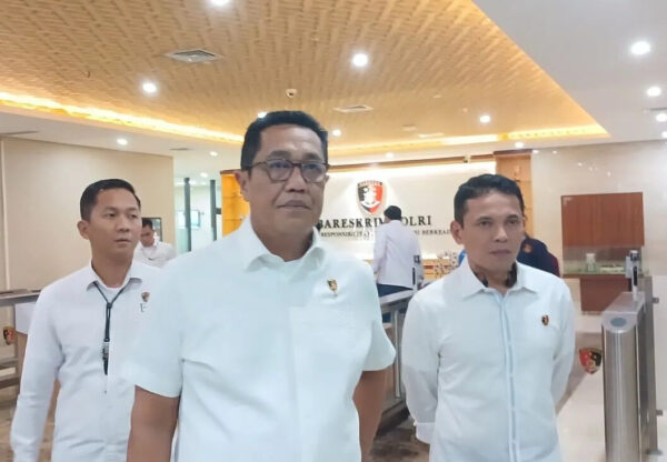 Bareskrim Tangguhkan Penahanan Kades Kohod dkk, 9 Tersangka Pagar Laut Bekasi Tidak Ditahan