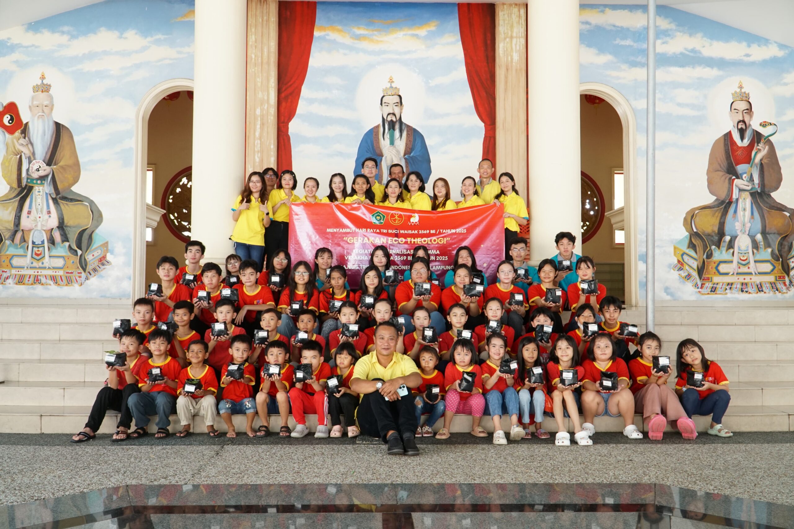 Hari Raya Waisak Dalam Aksi Nyata: Umat Buddha Lampung Lakukan Gerakan Eco Theologi