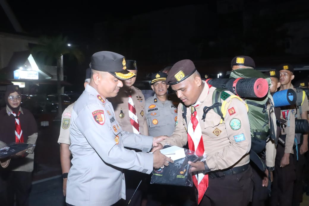 Sukseskan Upaya Tanggulangi Kebakaran, Kapolres Lepas Kontingen Ikuti Jambore Karhutla 2025