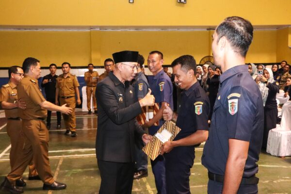 Tenaga non-ASN dilingkungan Pemprov Lampung Terima SK Perpanjangan Tenaga Kontrak di Masa Transisi Penataan Pegawai