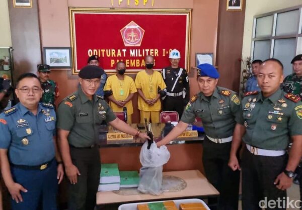 Kopka Basyar dan Peltu Lubis Diserahkan ke Otmil Palembang Denpom Temukan Bukti Tranfer Setoran Judi Sambung Ayam Way Kanan