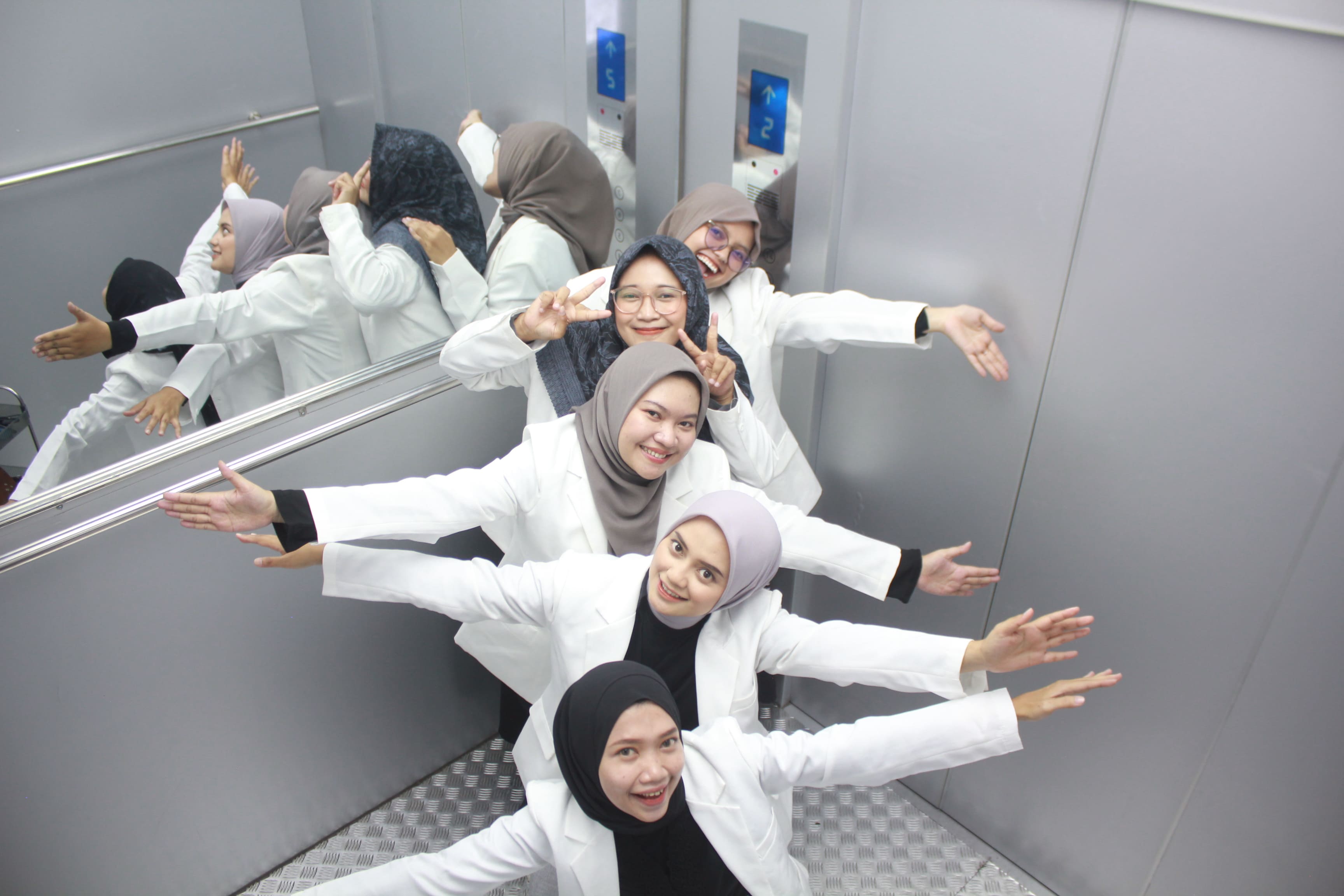 Photobox Elevator gallery 1