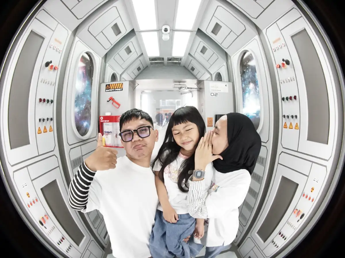 Wallking Booth Garut